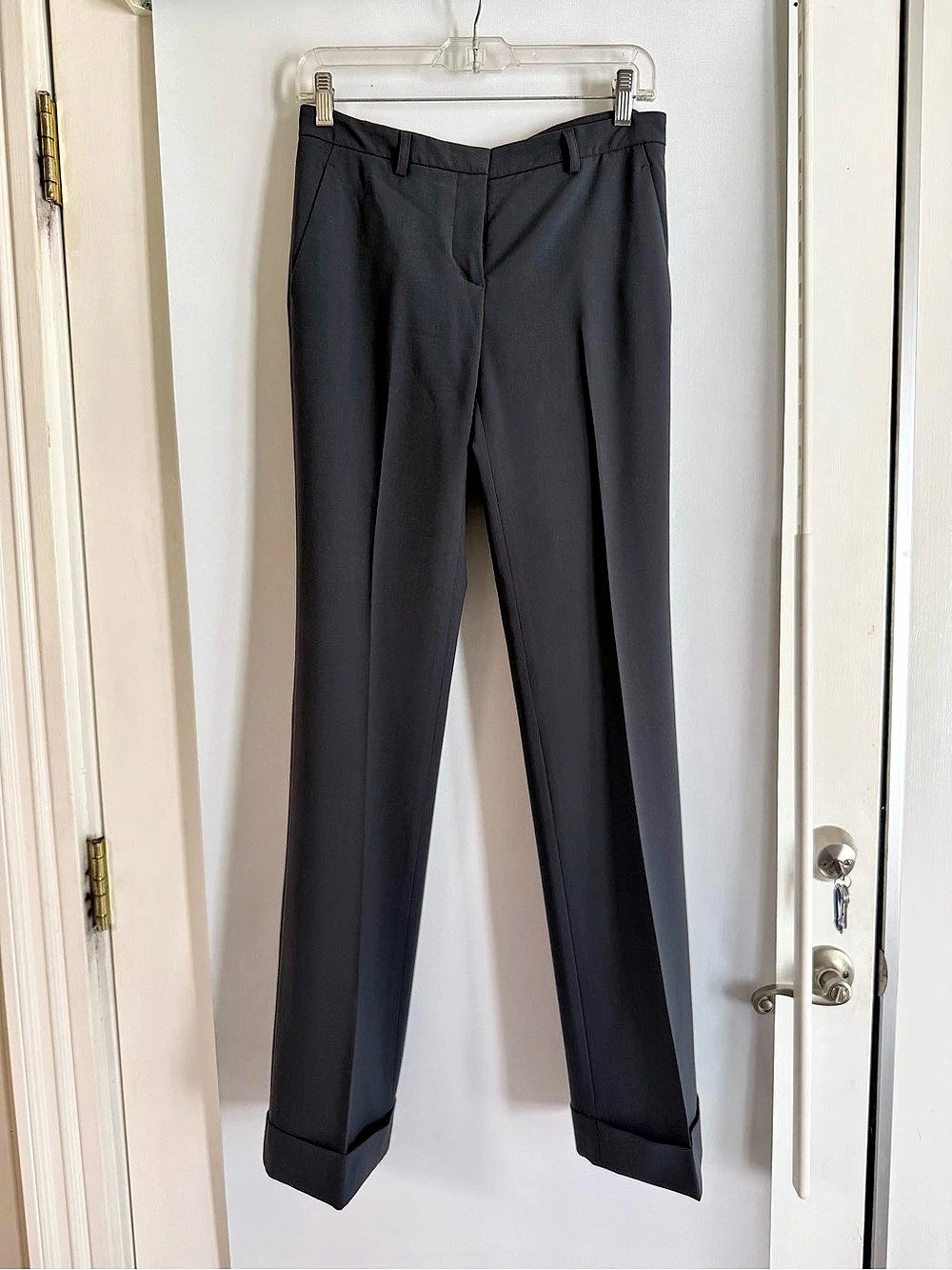 Theory Straight Leg Trousers in Grey Size 4 Like New